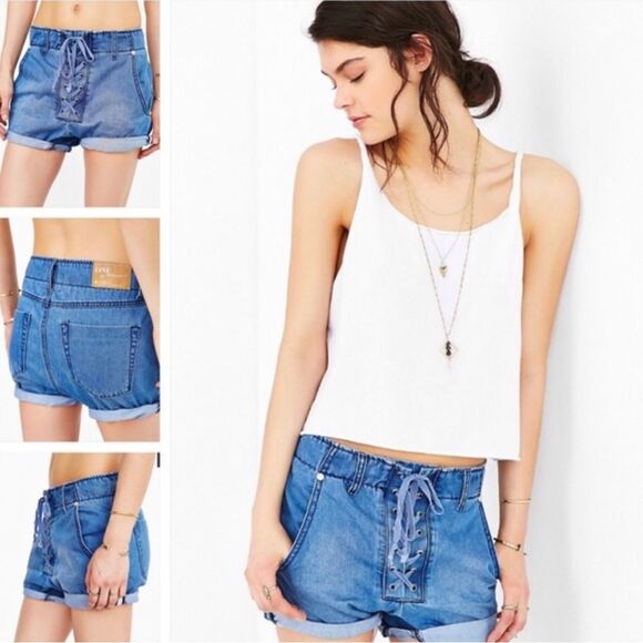 NWOT One Teaspoon Vixen Superfreaks Lace Up Low Waist Denim Shorts Festival 26 - Picture 13 of 13